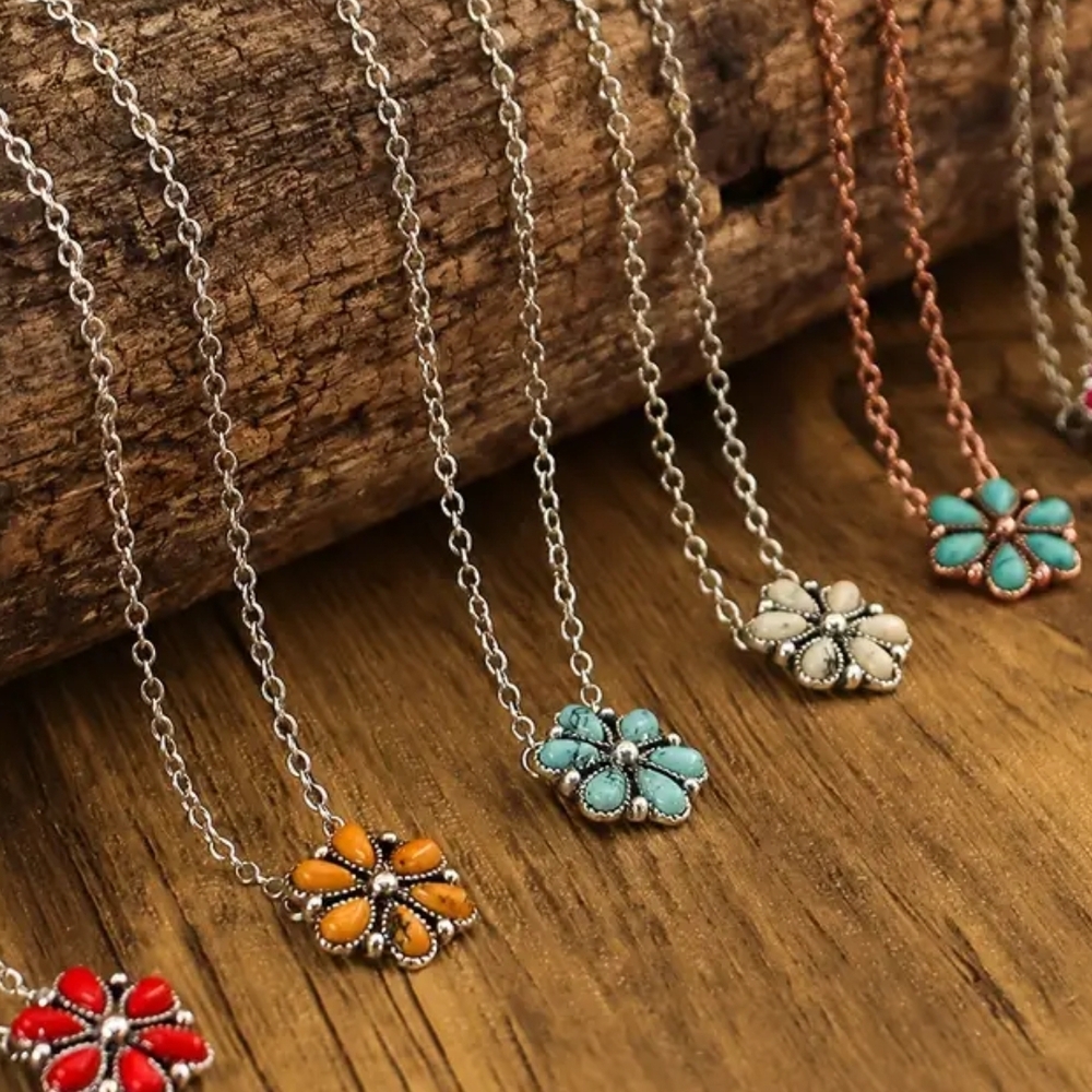 Floral Pendant Necklace